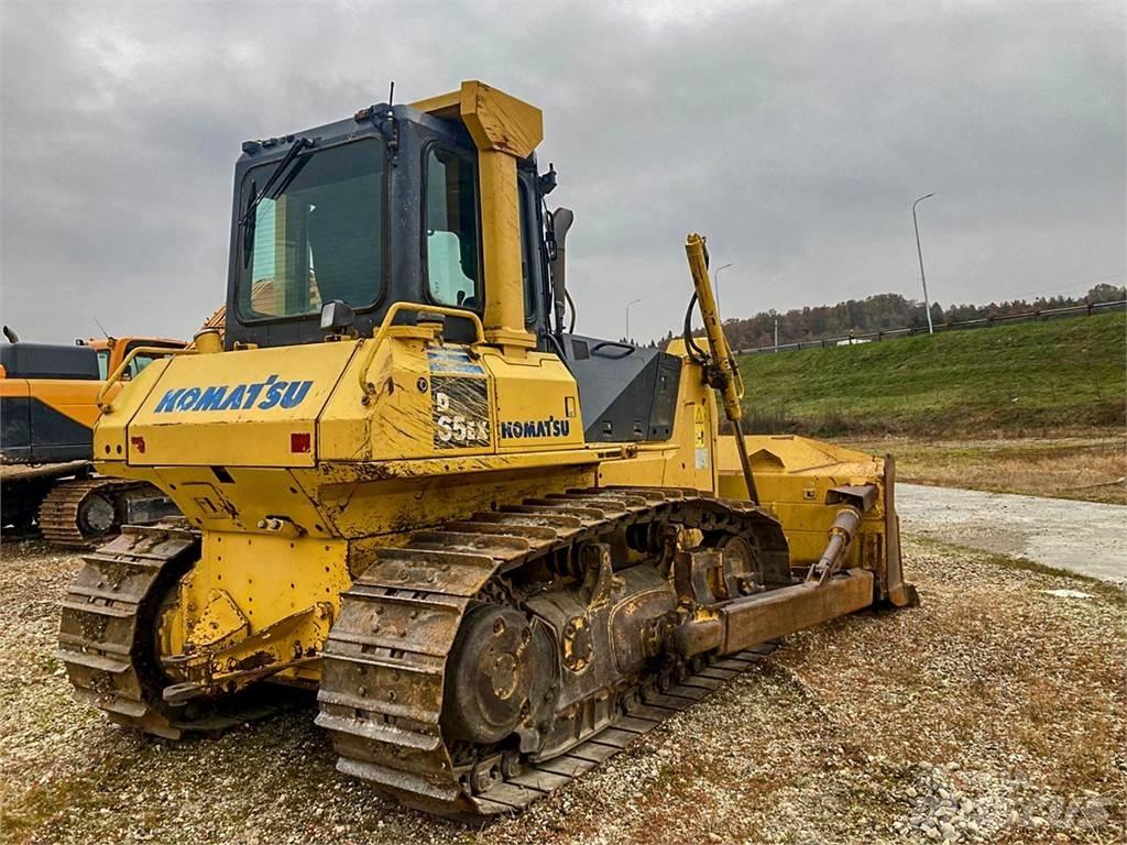 Komatsu D65EX 履帶推土機