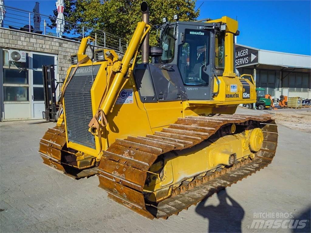 Komatsu D65PX-15EO 履帶推土機