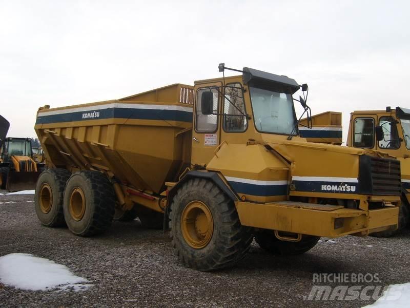 Komatsu HA270-3 鉸接式起吊車