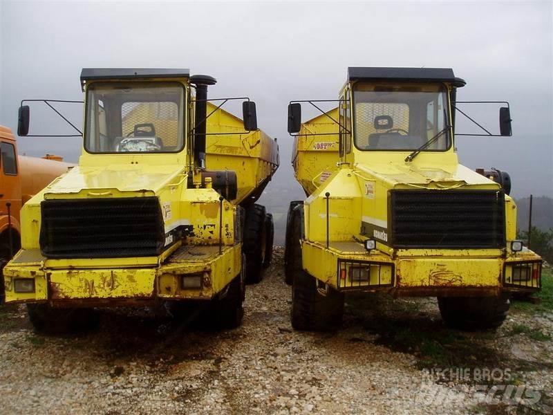 Komatsu HA270-3 鉸接式起吊車
