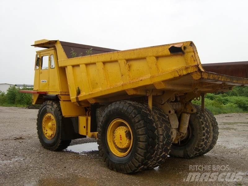 Komatsu HD325-5 側卸礦車