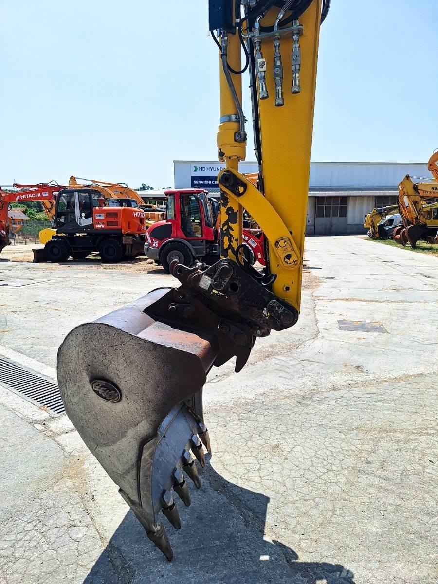 Komatsu PW118MR-8 旋轉式挖土機/掘鑿機/挖掘機