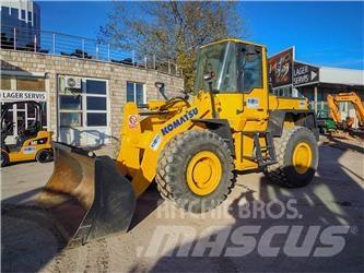Komatsu WA270 輪胎式裝載機