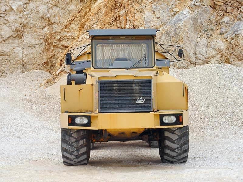 Moxy 7235 鉸接式起吊車