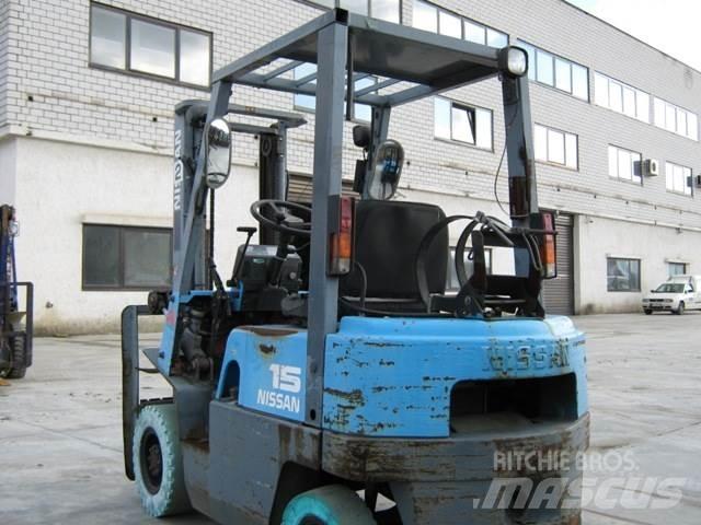 Nissan NJ01A15 液化石油氣LPG卡車
