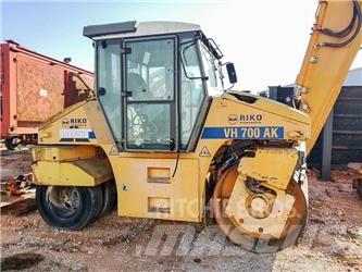 Stavostroj STA VH 700 AK 雙輪滾壓機