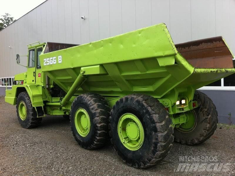 Terex 2566B 鉸接式起吊車