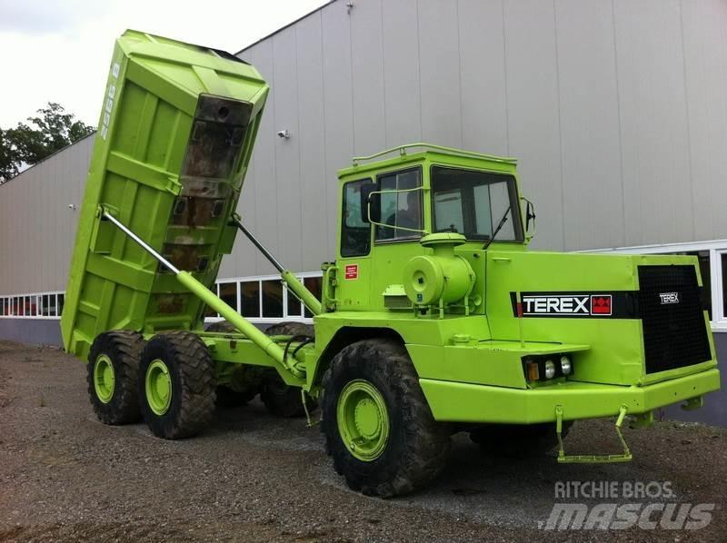 Terex 2566B 鉸接式起吊車