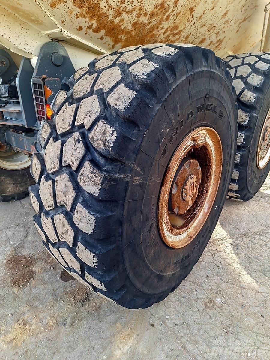 Terex TA30 鉸接式起吊車