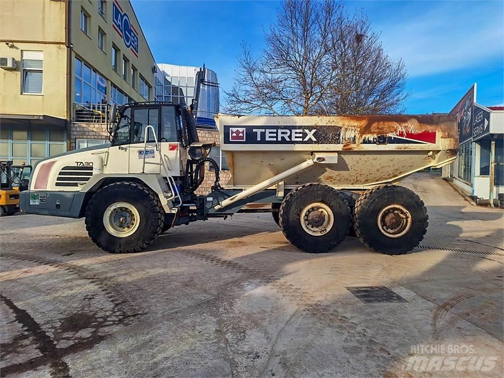 Terex TA30 鉸接式起吊車