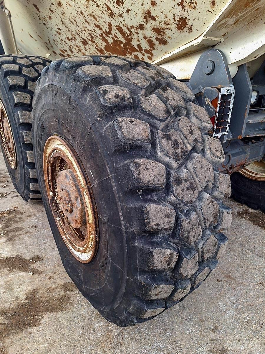 Terex TA30 鉸接式起吊車