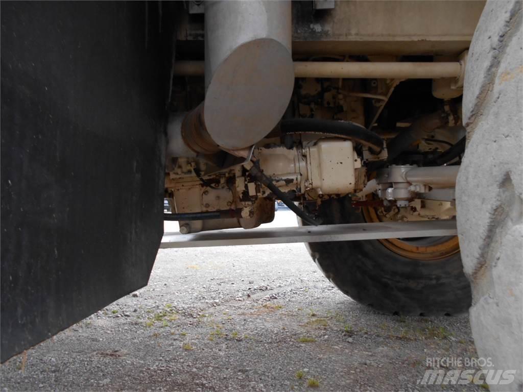Terex TR 60 側卸礦車