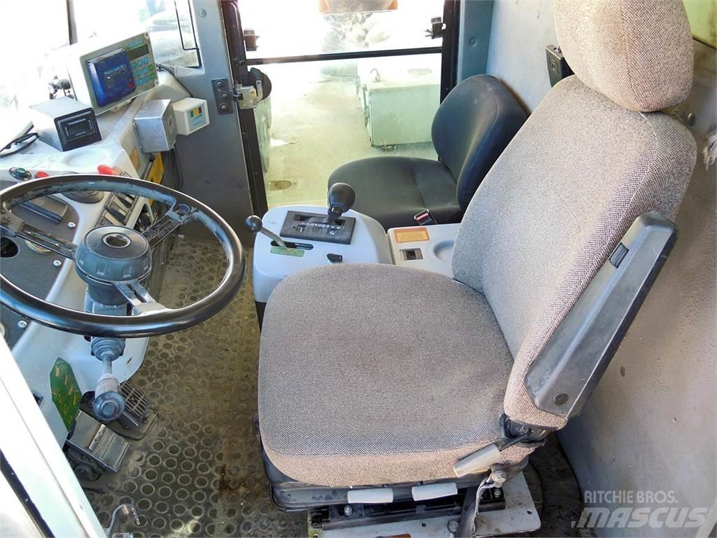 Terex TR70 側卸礦車