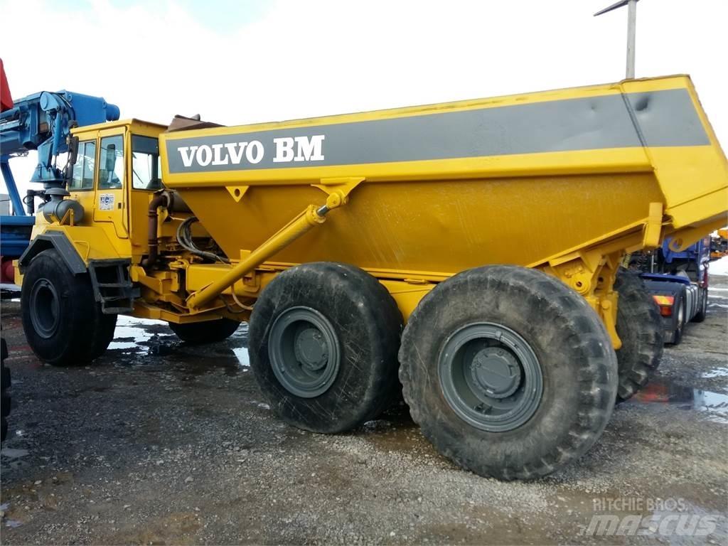 Volvo A25 鉸接式起吊車