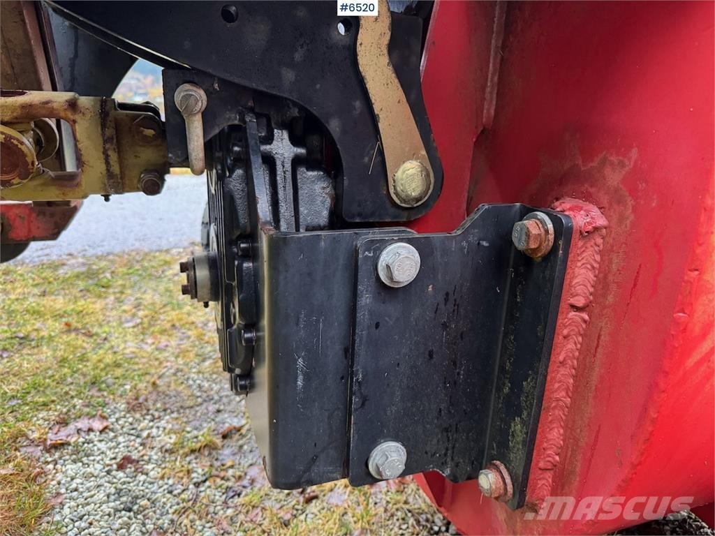 Dalen 2010-D 刮雪板和犁