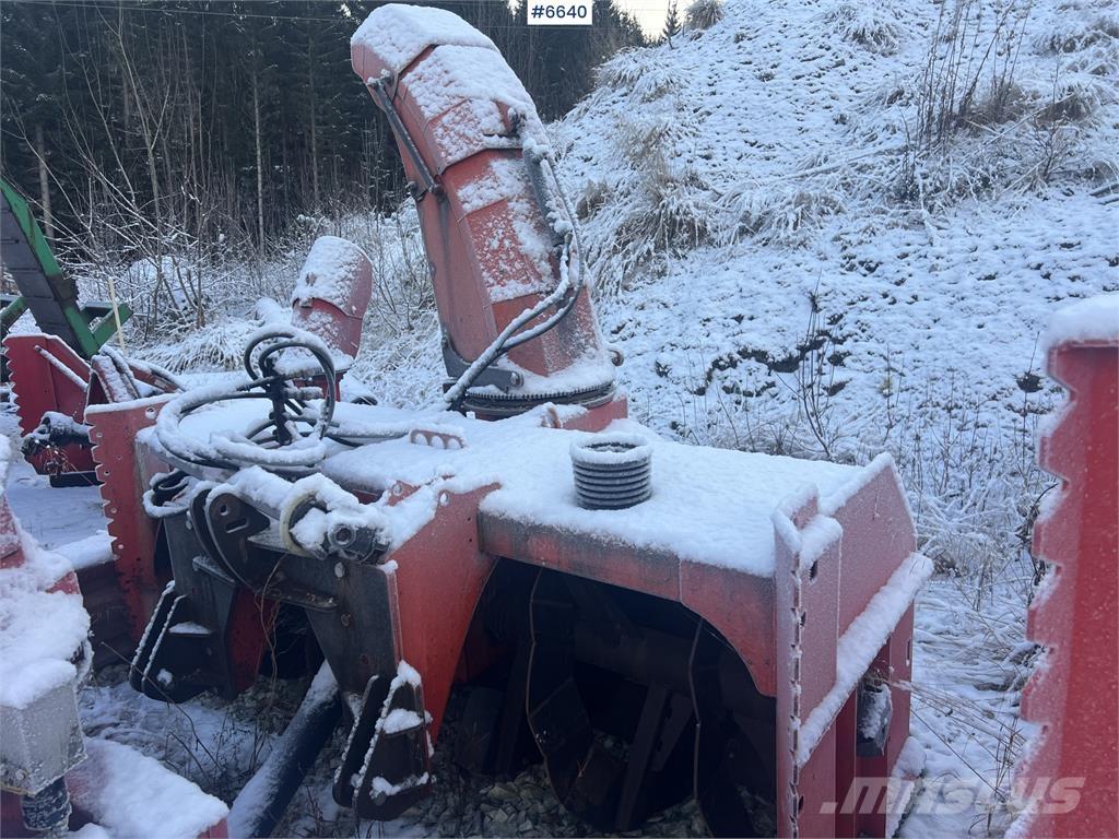 Globus snøfres 刮雪板和犁