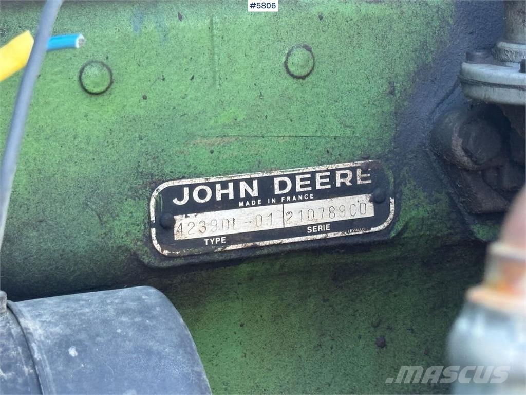 John Deere 2130 曳引機