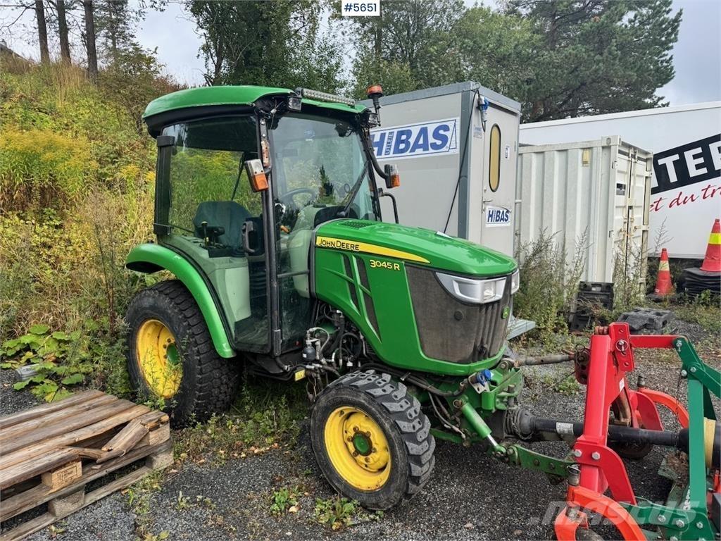 John Deere 3045R 曳引機