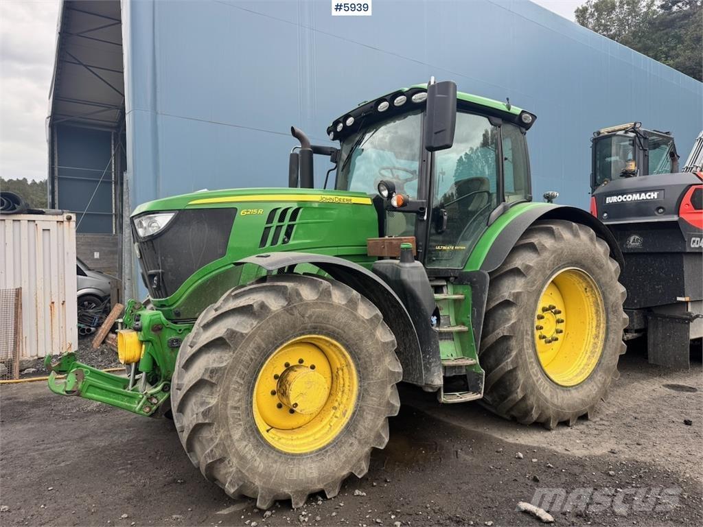 John Deere 6215R 曳引機