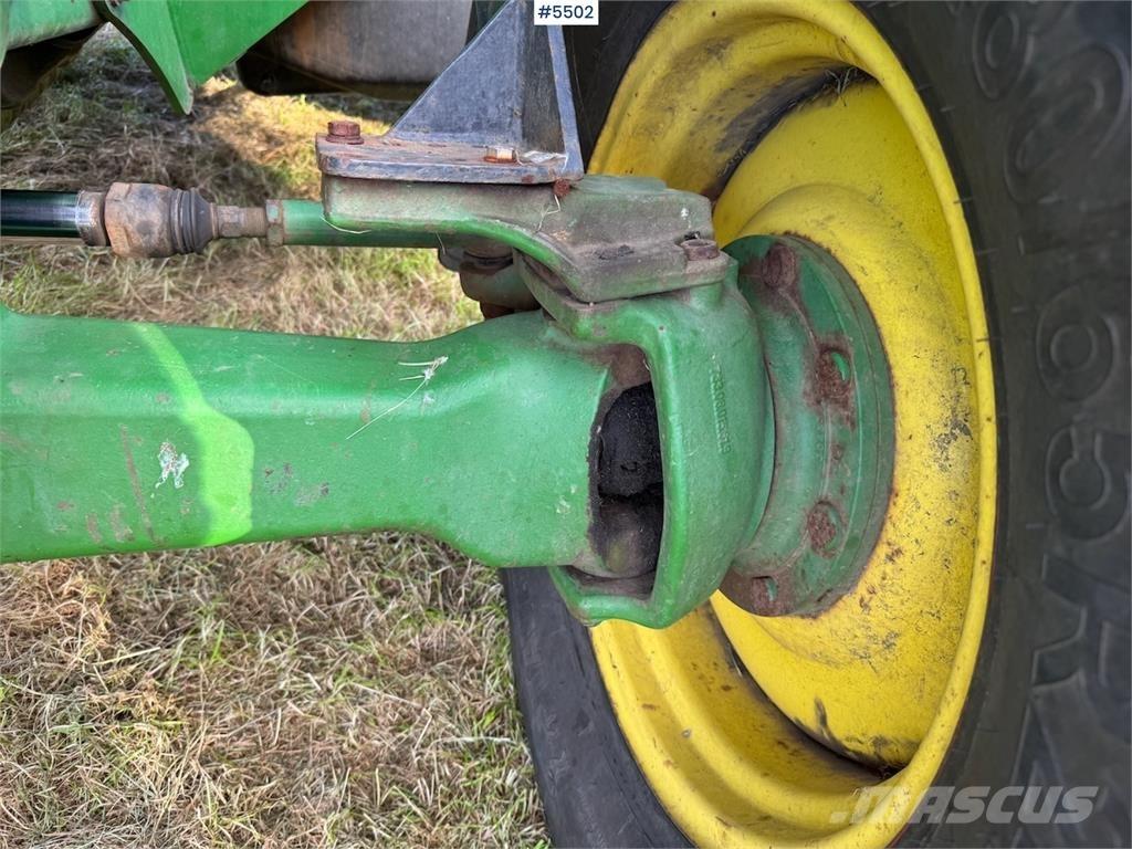 John Deere 6220 曳引機