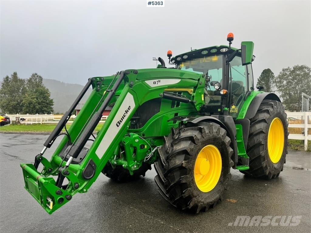 John Deere 6R 215 曳引機