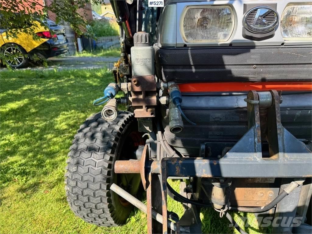 Kubota STA-35 曳引機