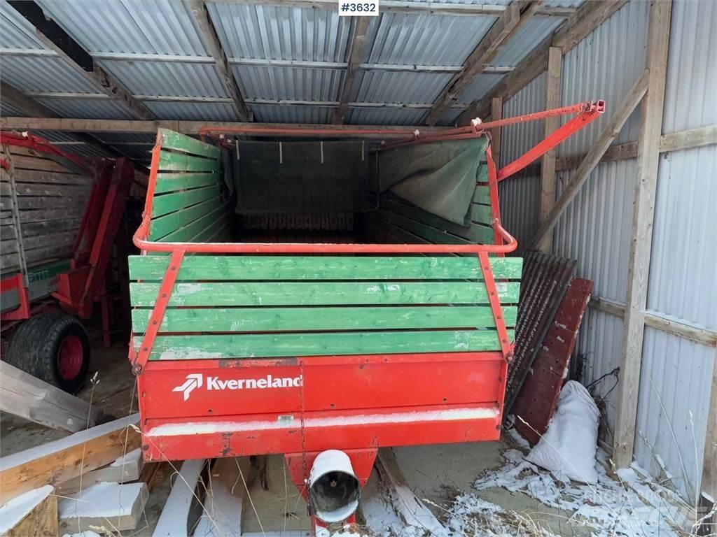 Kverneland UN7000 青飼料搬運車