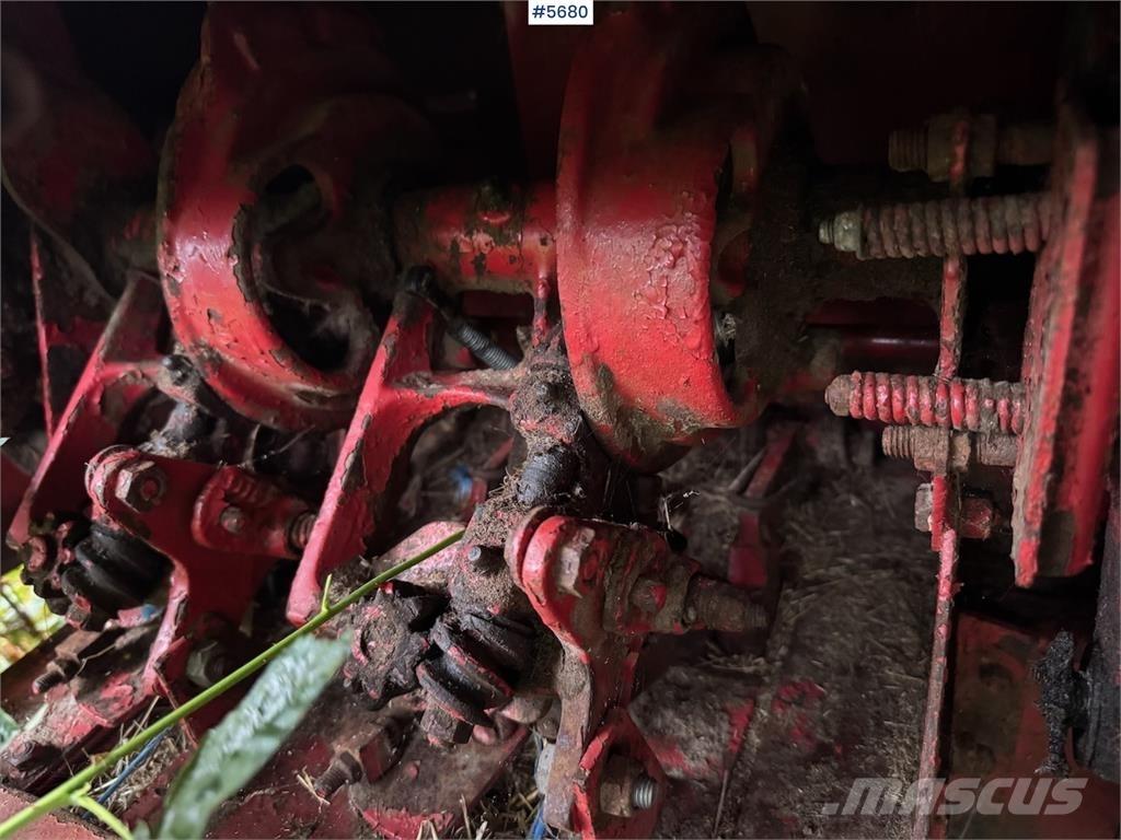 New Holland 268 其他收穫設備