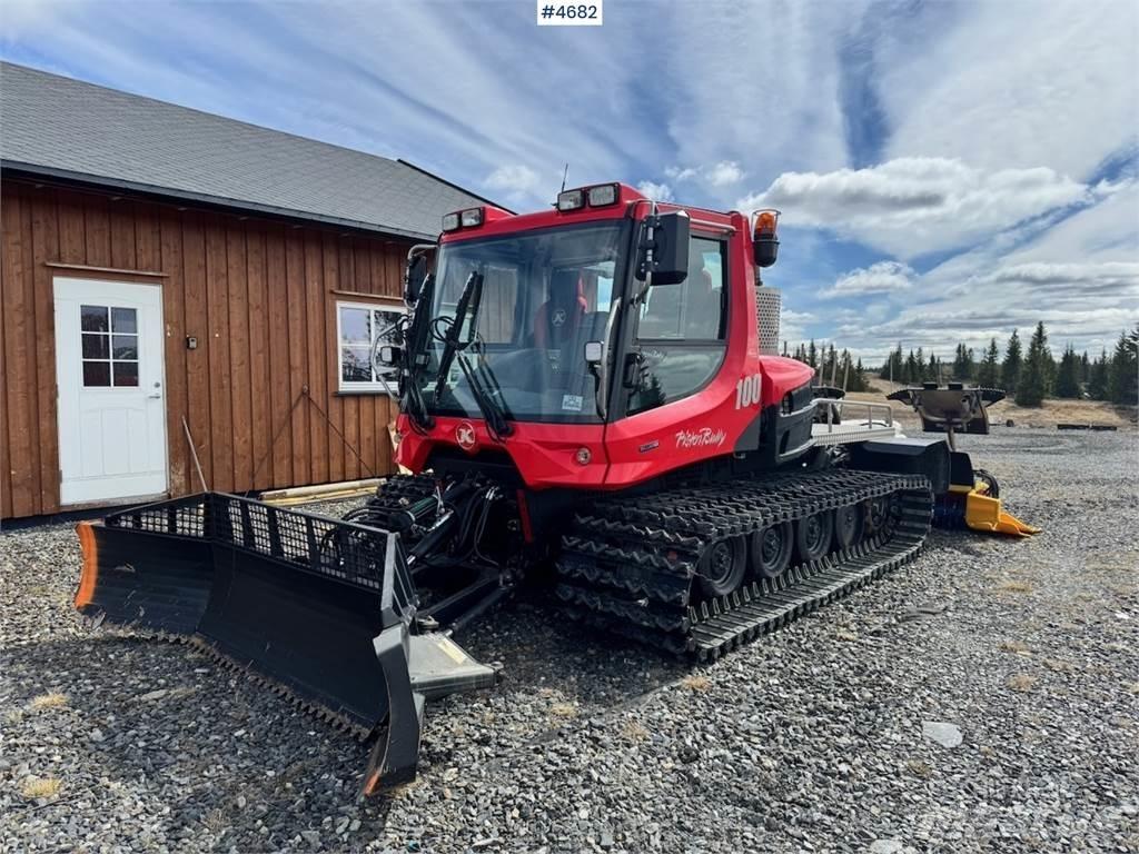  Pisten Bully 100 刮雪板和犁