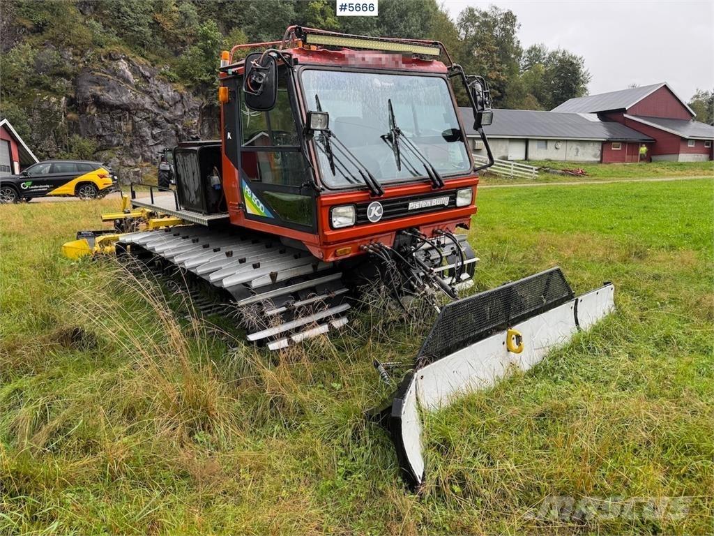  Pisten Bully 150D 刮雪板和犁