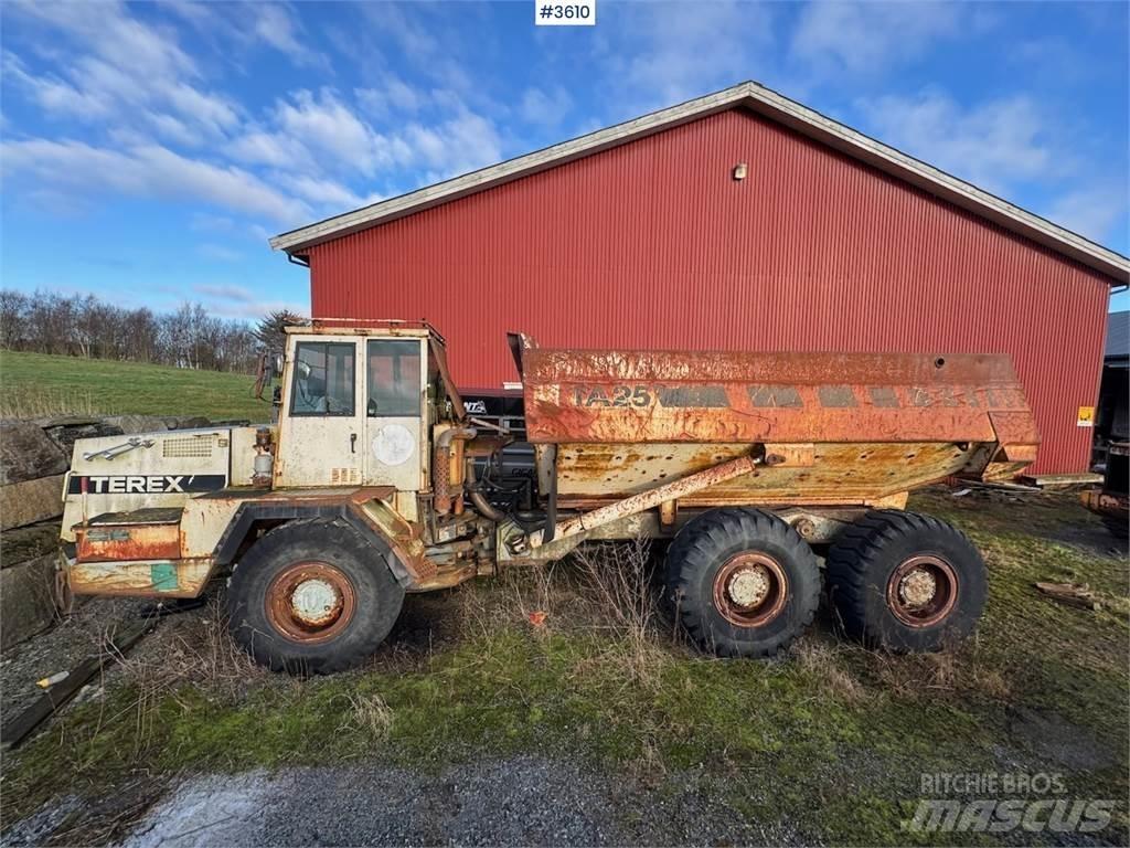 Terex TA25 輪胎式裝載機