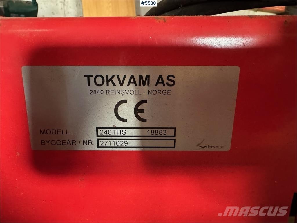 Tokvam 240 THS 刮雪板和犁