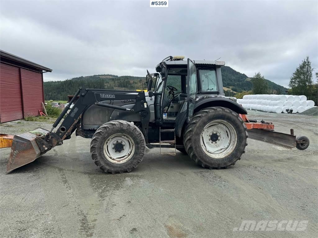 Valtra M120-4 曳引機