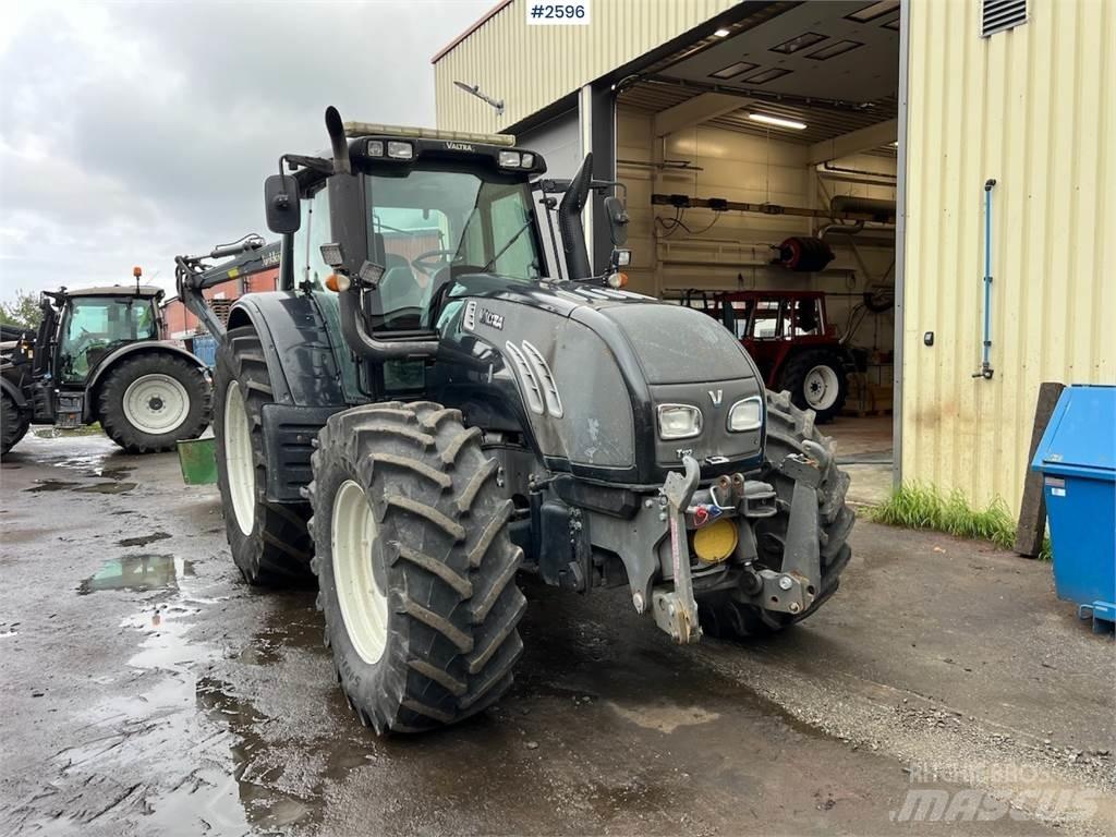 Valtra T182 曳引機