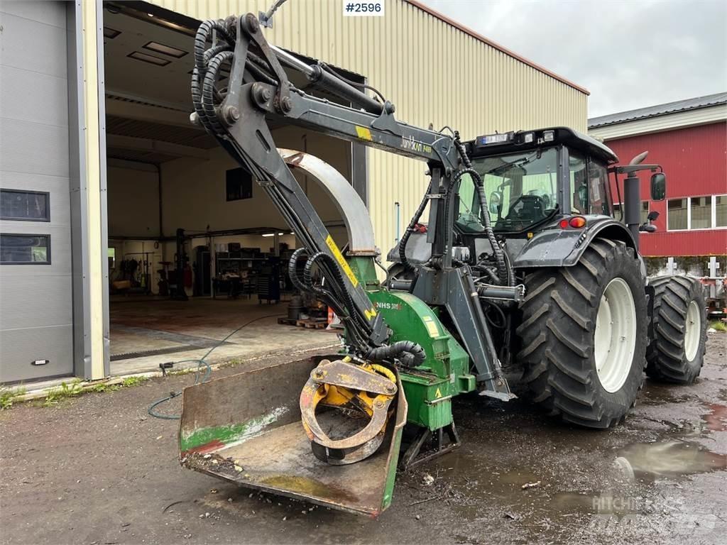 Valtra T182 曳引機
