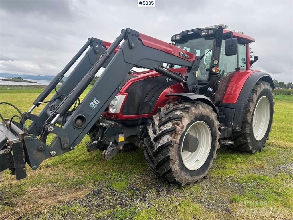 Valtra T213 曳引機