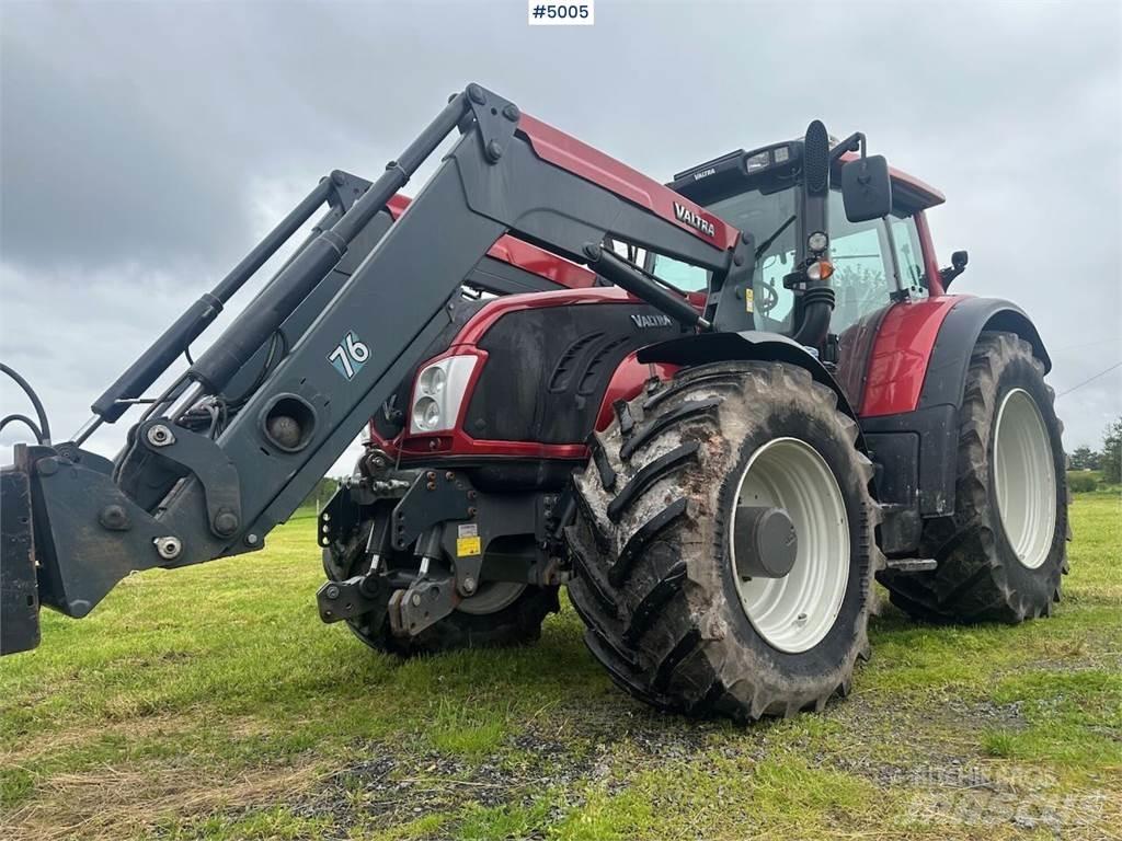 Valtra T213 曳引機