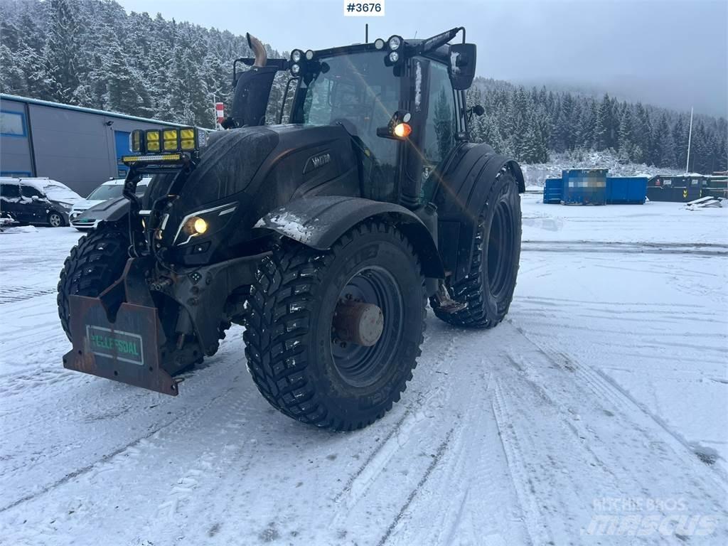 Valtra T254 曳引機