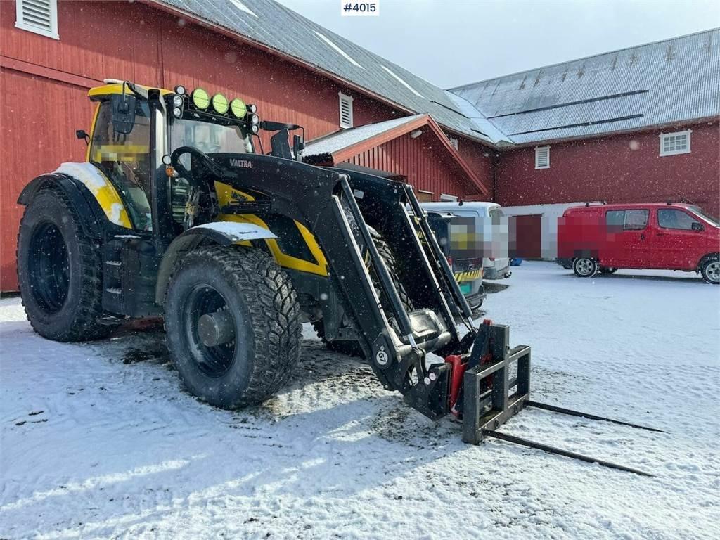 Valtra T255 曳引機