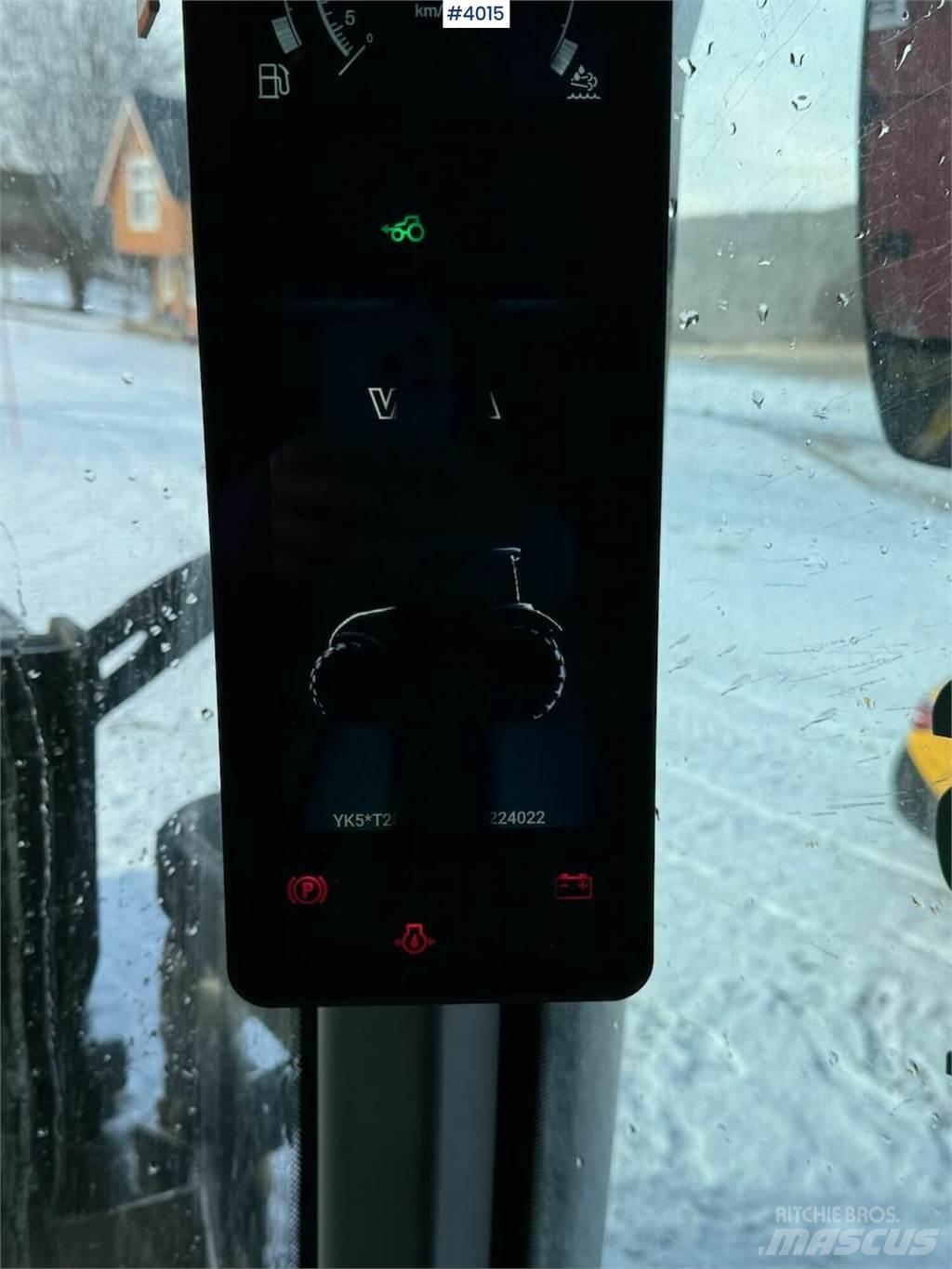 Valtra T255 曳引機