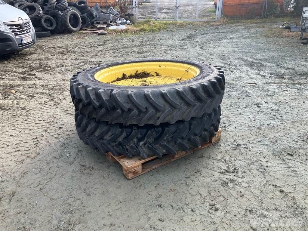  12.4 R 42 其他農業機械