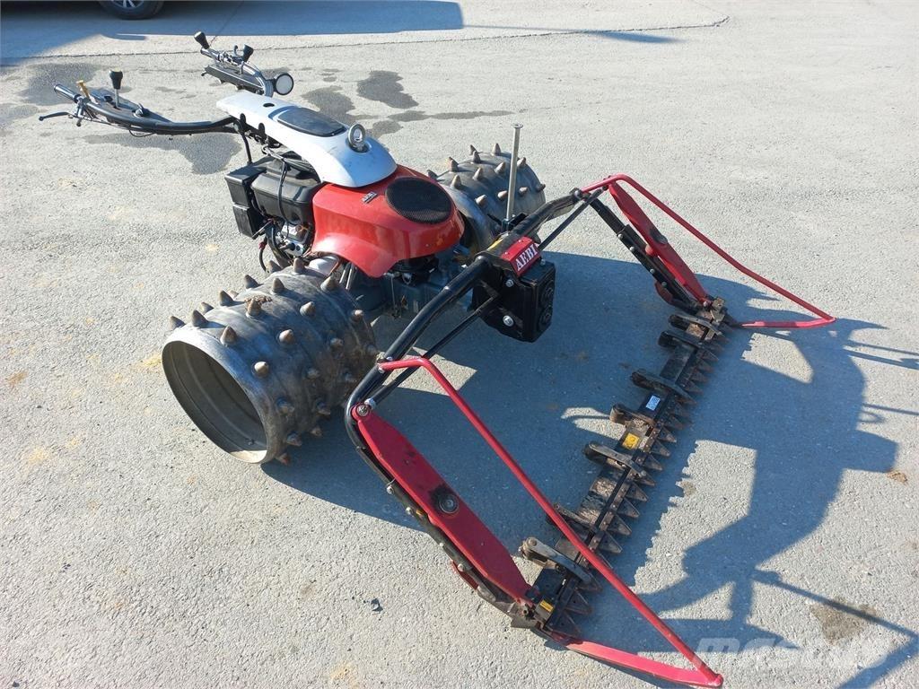 Aebi CC 66 騎乘式割草機