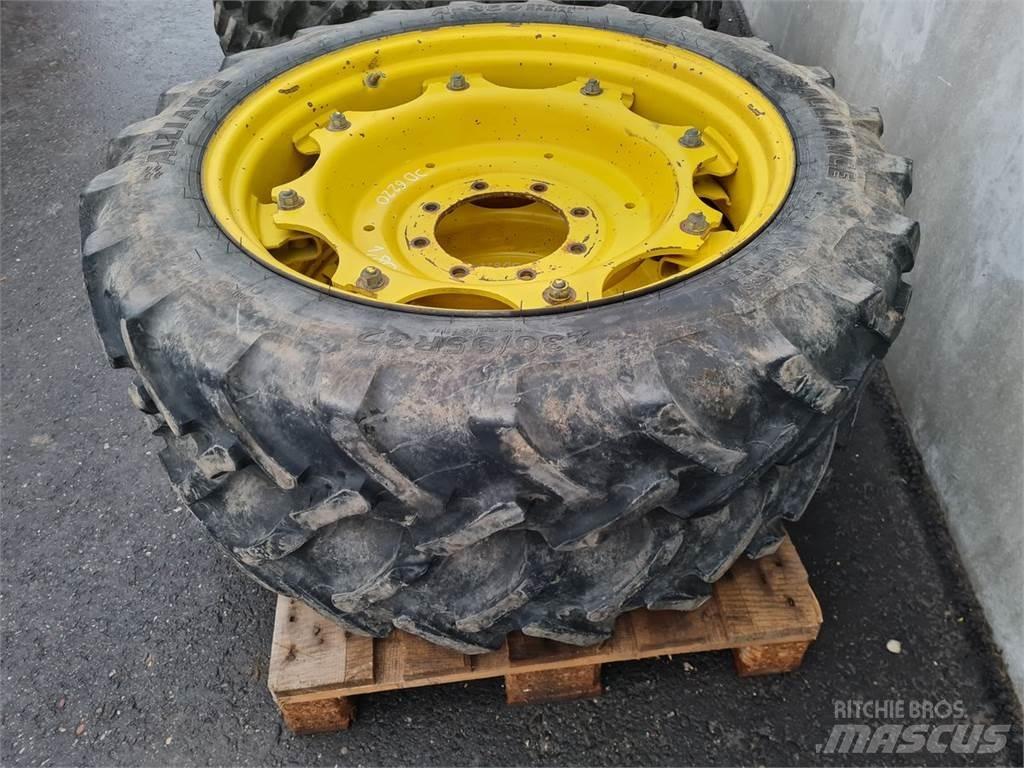 Alliance & Petlas 輪胎、車輪和輪圈