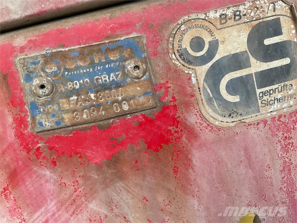  Ascher FAJ 3000 牽引式噴霧機