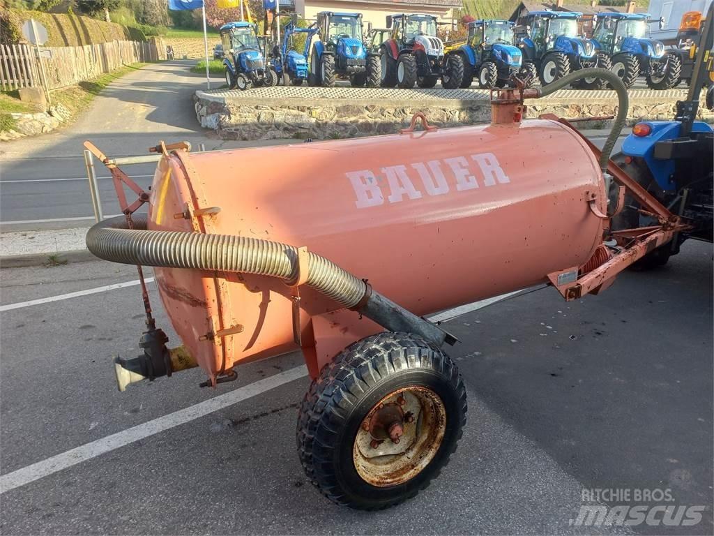 Bauer 1700 水肥車