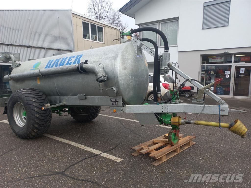 Bauer V 60 水肥車