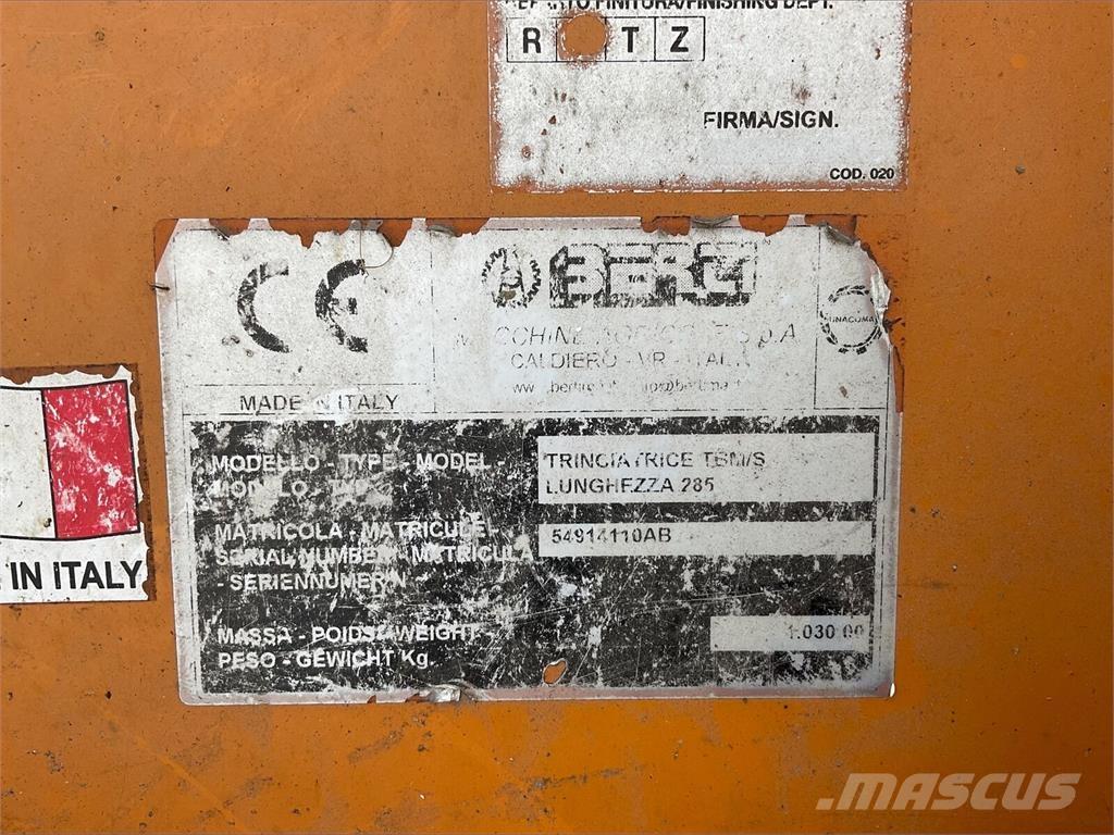 Berti Dual 285 莖葉去葉機