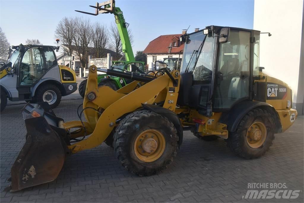CAT 906M 輪胎式裝載機