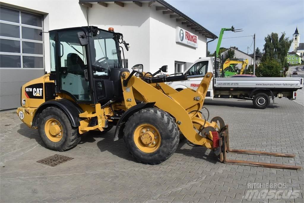 CAT 907M 輪胎式裝載機