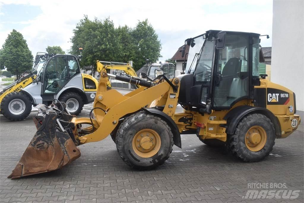 CAT 907M 輪胎式裝載機